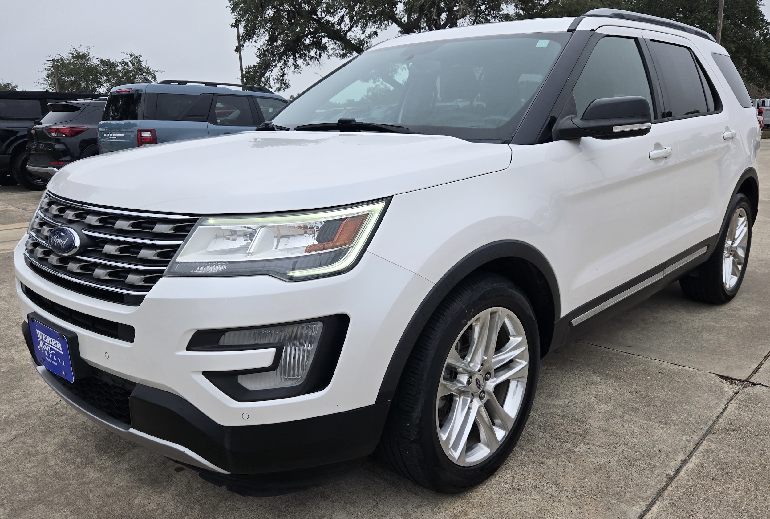 2017 Ford Explorer XLT's photo