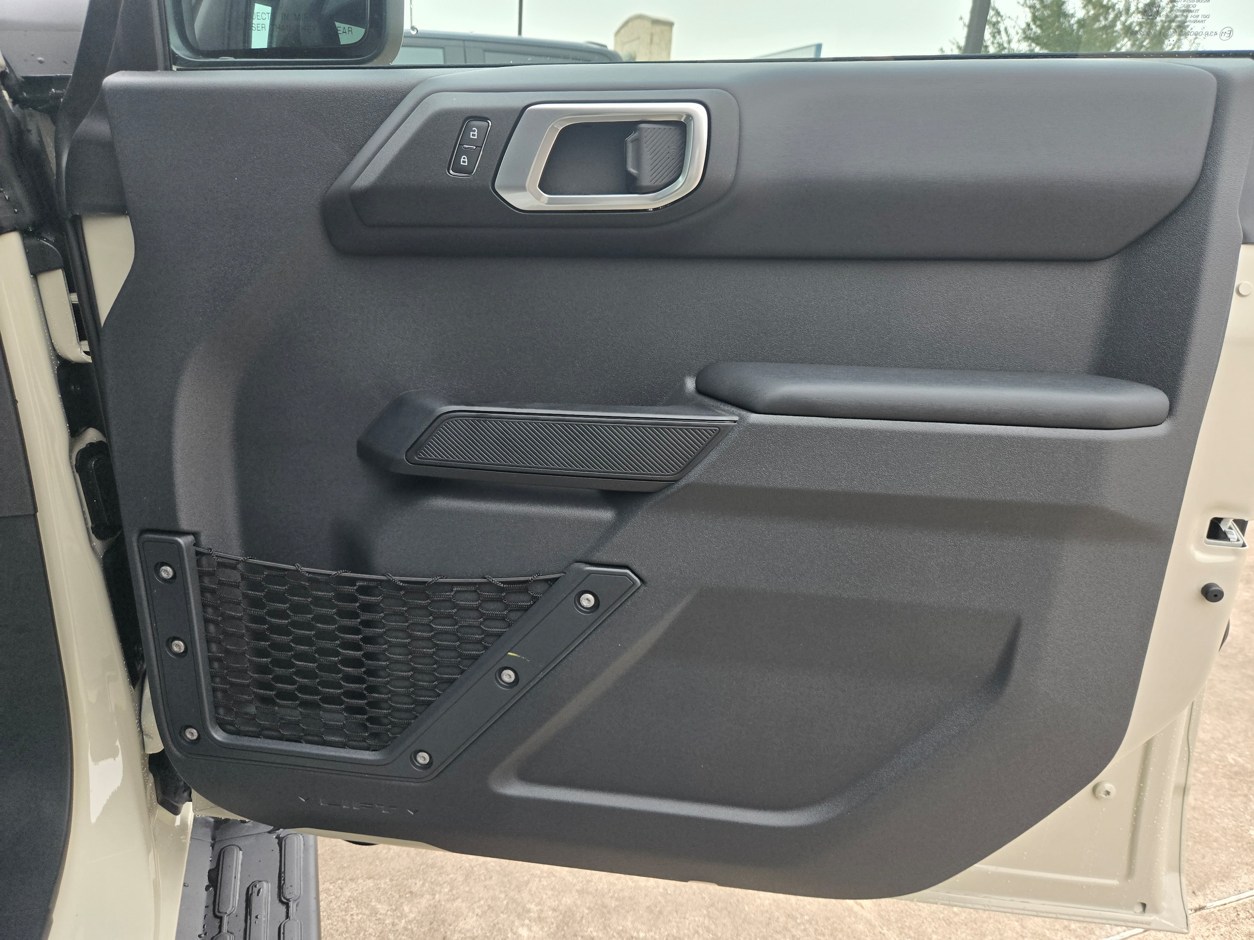 2025 Ford Bronco 4-Door Outer Banks - Photo 14