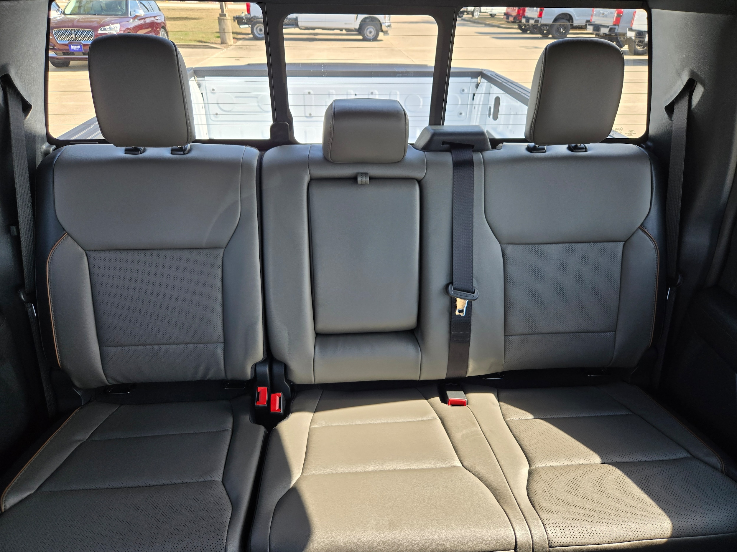 2025 Ford F-150 Lariat - Photo 18