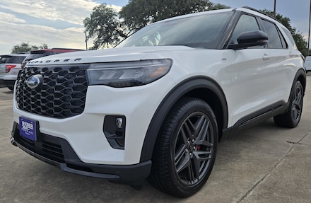 2025 Ford Explorer ST-Line SUV