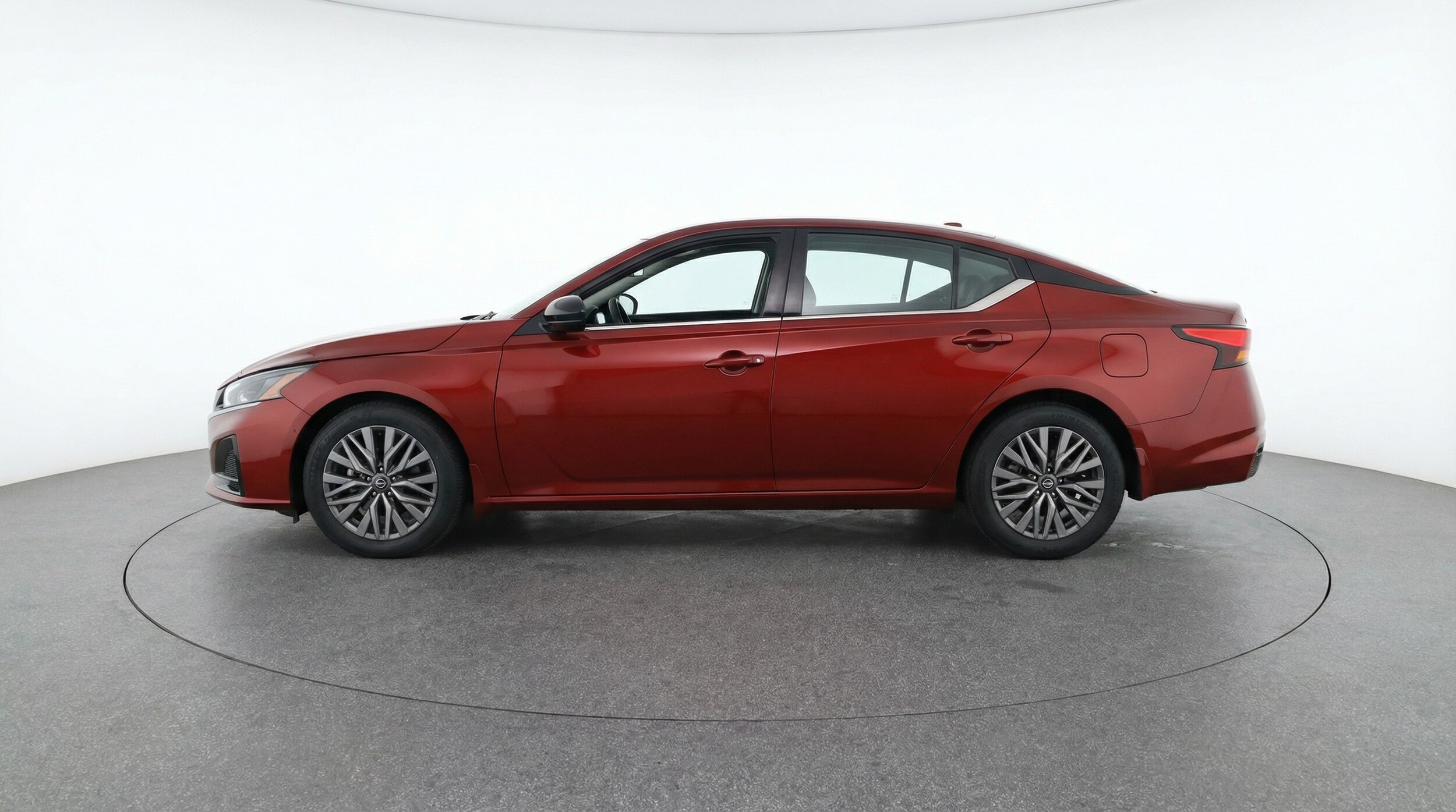 Thumbnail: 2025 Nissan Altima - 4