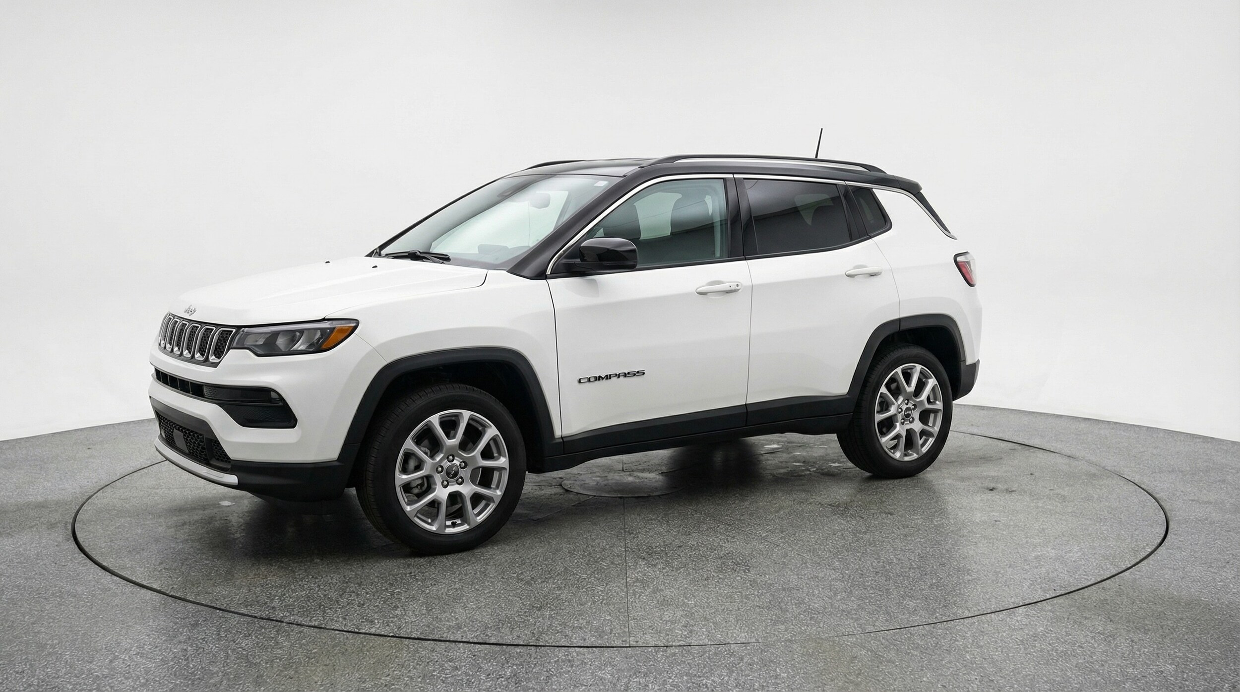 Thumbnail: 2025 Jeep Compass - 3