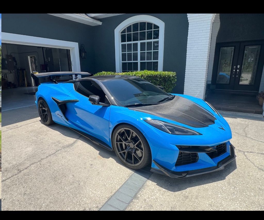 2023 Chevrolet Corvette 2LZ