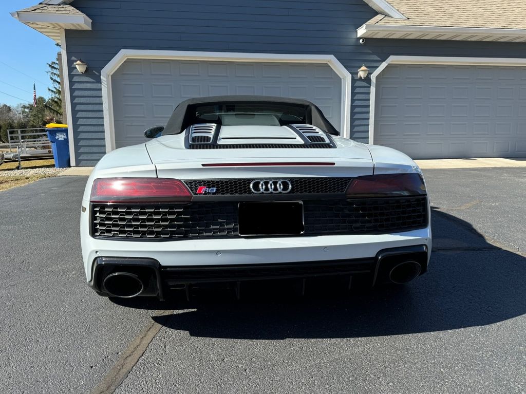 2023 Audi R8 5.2 V10 Performance Spyder photo 3