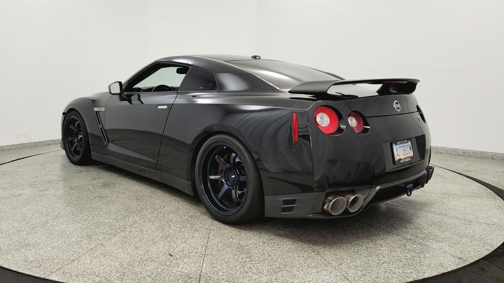 2014 Nissan GT-R Black Edition - Photo 3
