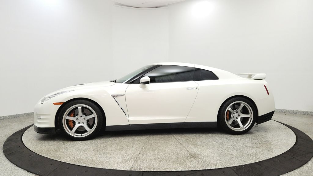 Used 2016 Nissan GT-R Premium Coupe