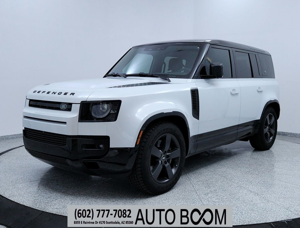 2023 Land Rover Defender V8's photo