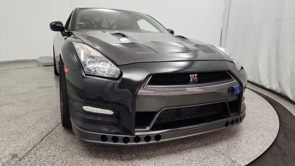 2014 Nissan GT-R Black Edition - Photo 11