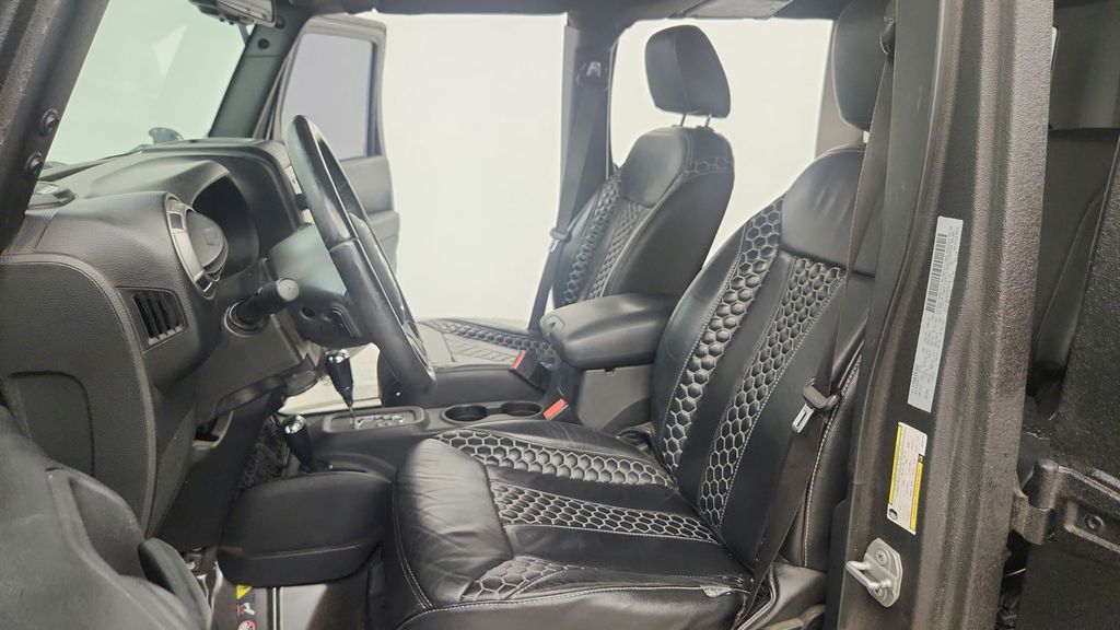 2017 Jeep Wrangler Unlimited Sport S - Photo 33