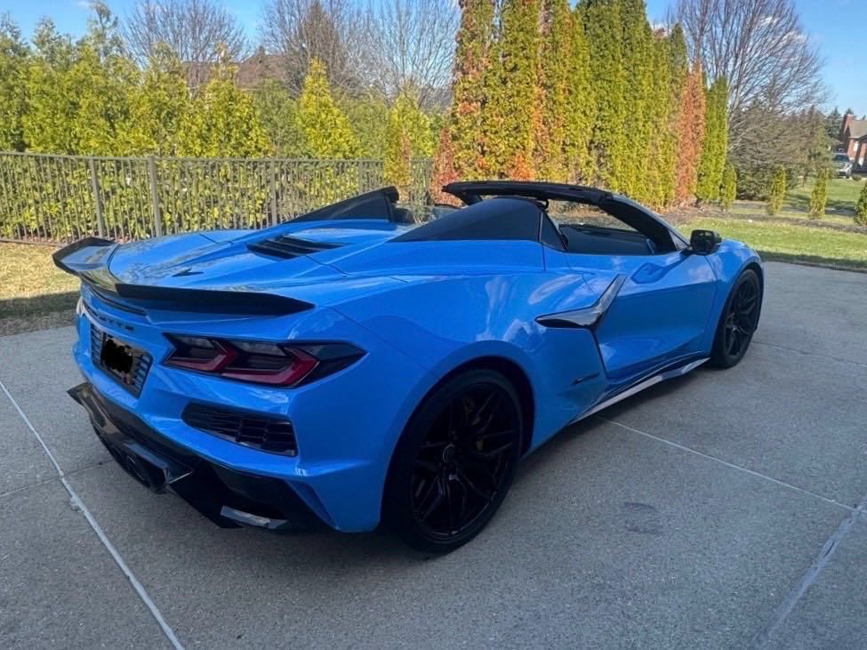 2025 Chevrolet Corvette Z06 3LZ photo 4