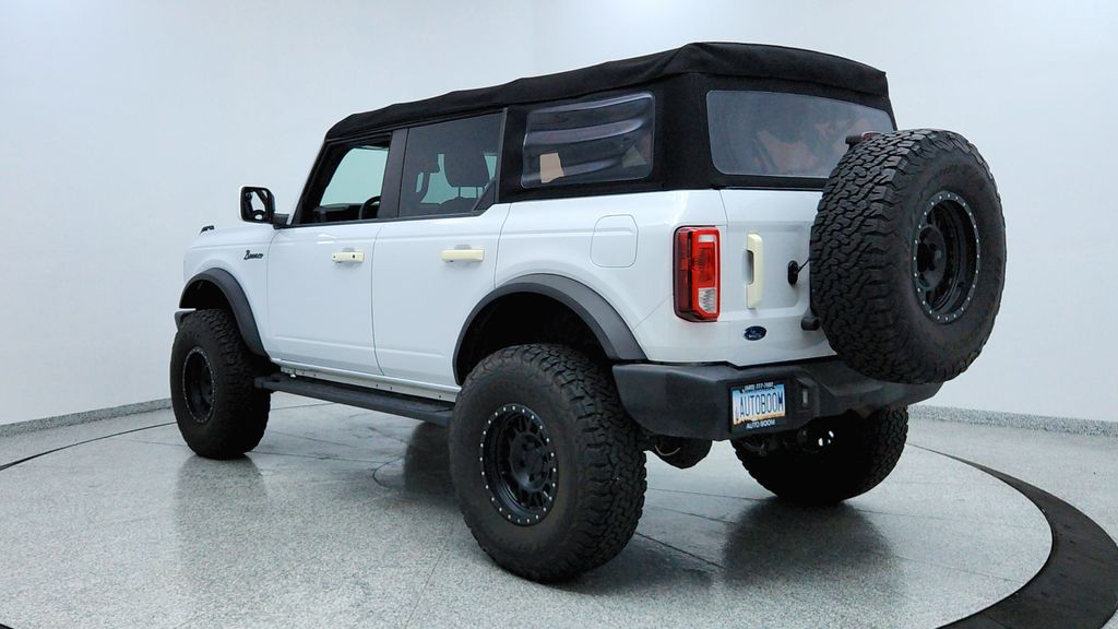 2022 Ford Bronco Outer Banks photo 3