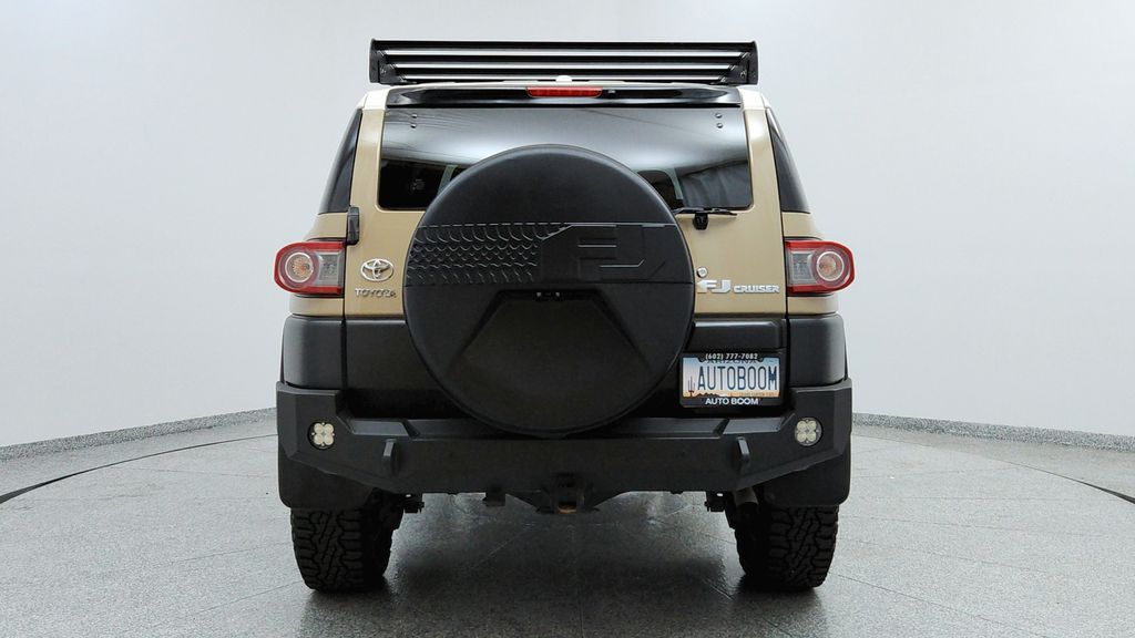 2013 Toyota FJ Cruiser Base photo 4