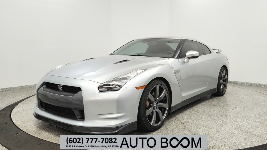 Nissan GT-R