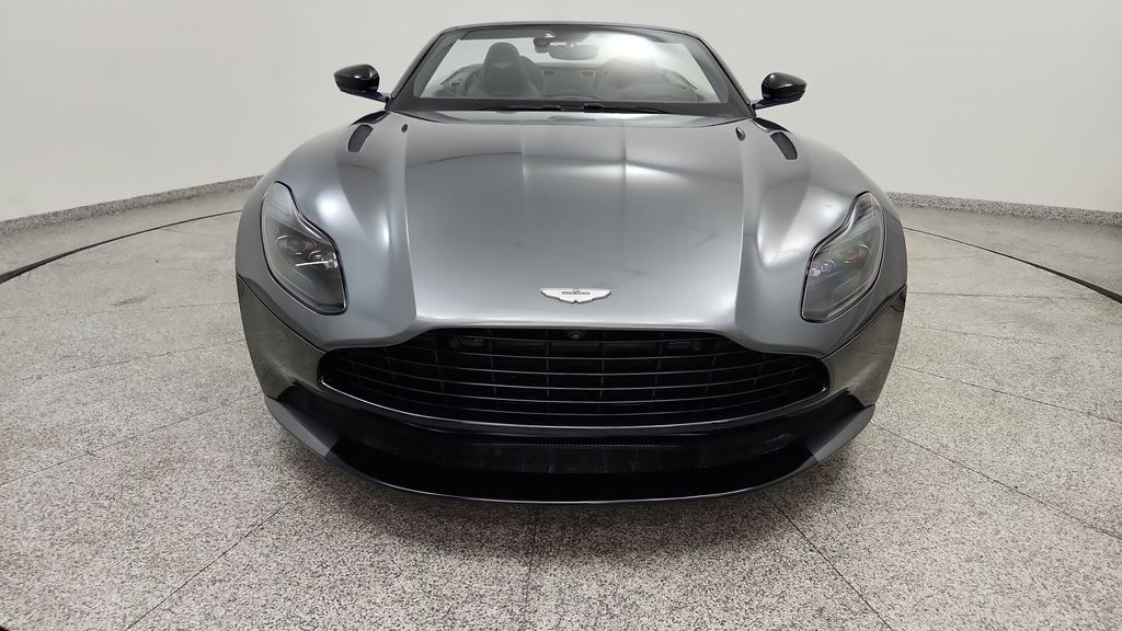 2019 Aston Martin DB11 9
