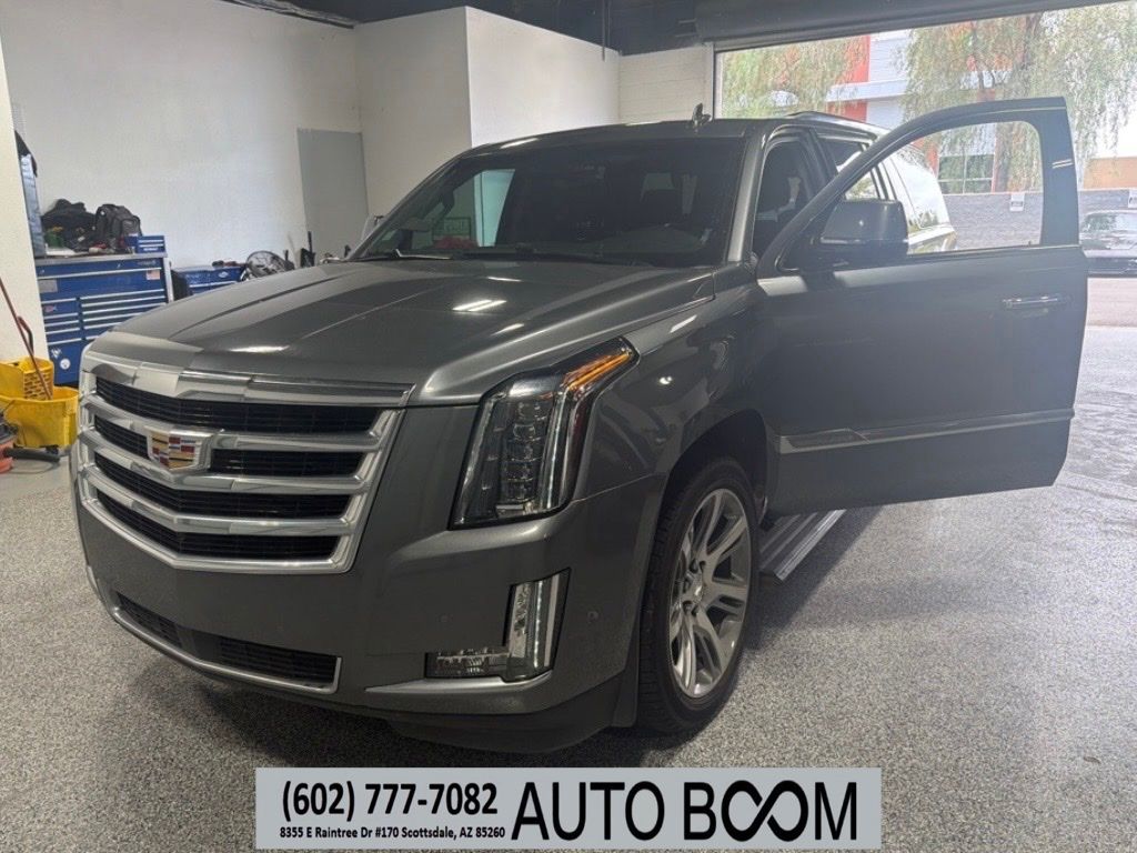 2019 Cadillac Escalade ESV AWD Premium Luxury's photo