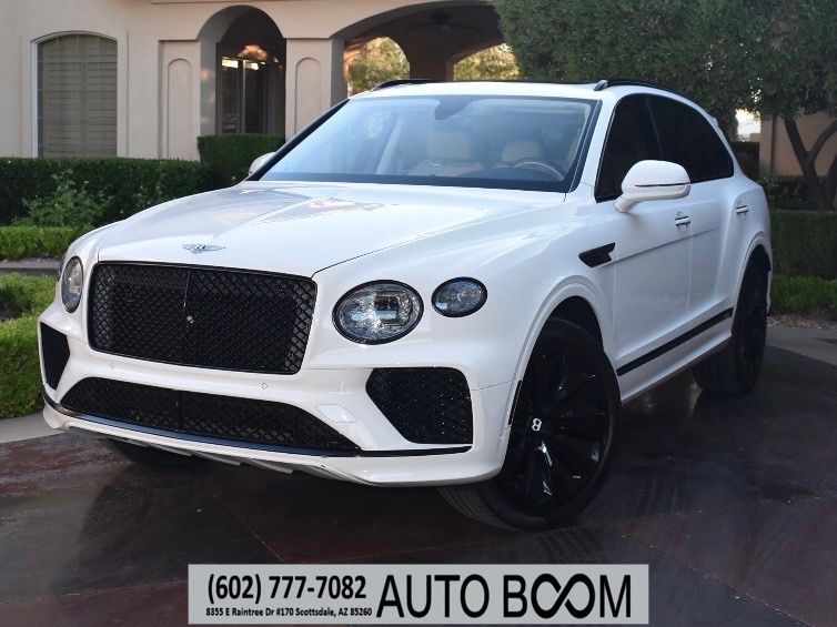 2021 Bentley Bentayga V8's photo