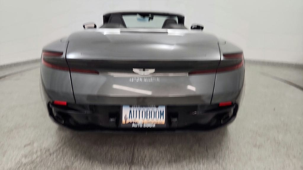 2019 Aston Martin DB11 16