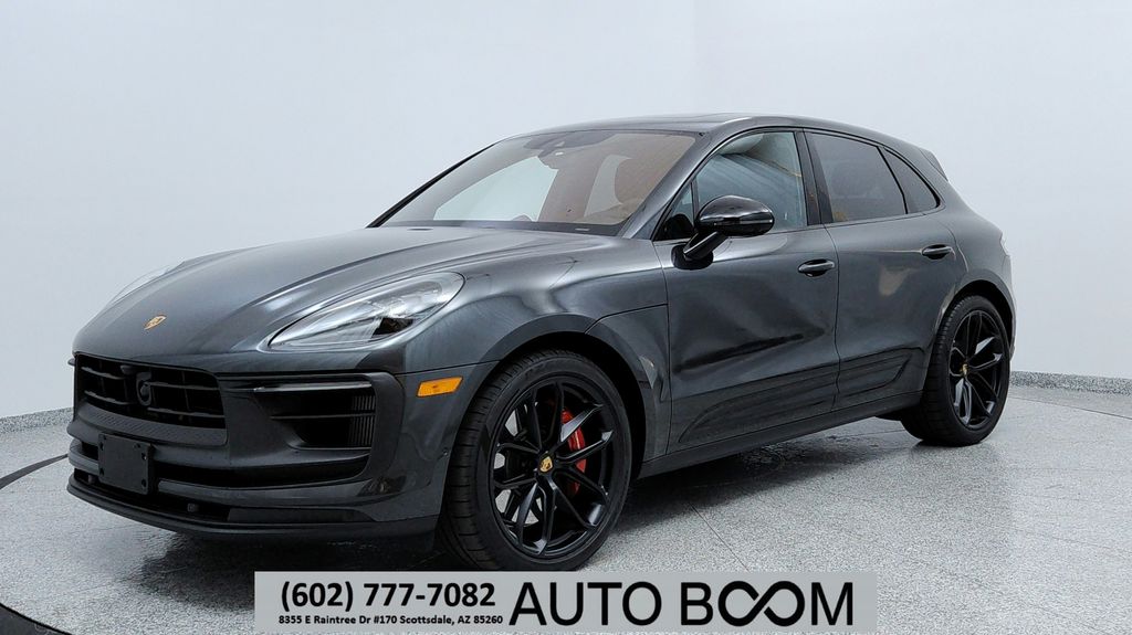 2025 Porsche Macan GTS's photo