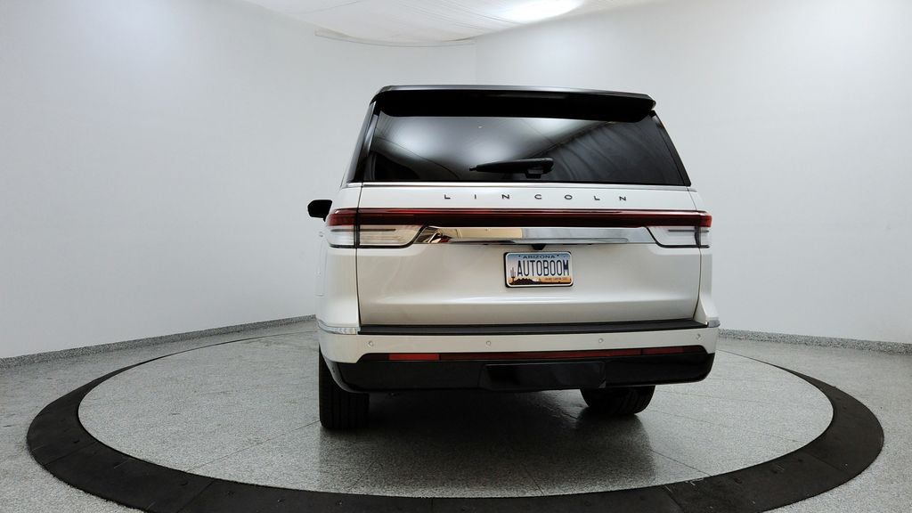 2023 Lincoln Navigator Black Label photo 4