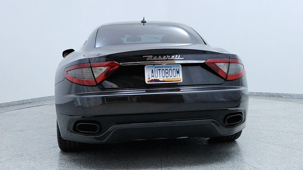 2017 Maserati Granturismo Sport MC photo 4