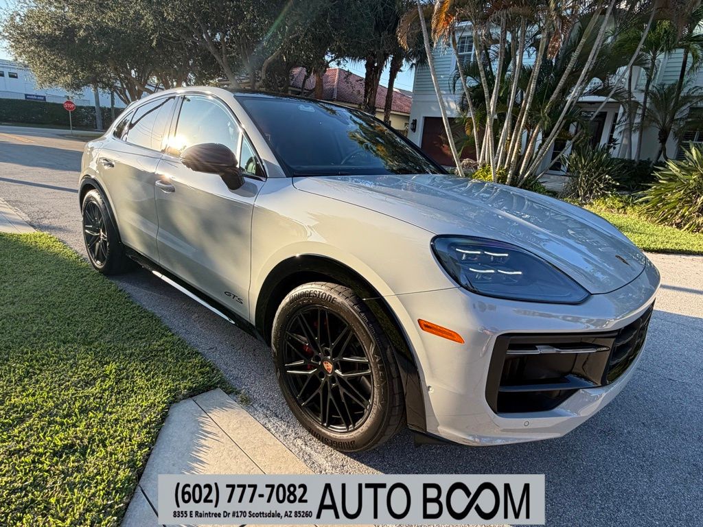 2025 Porsche Cayenne Coup GTS