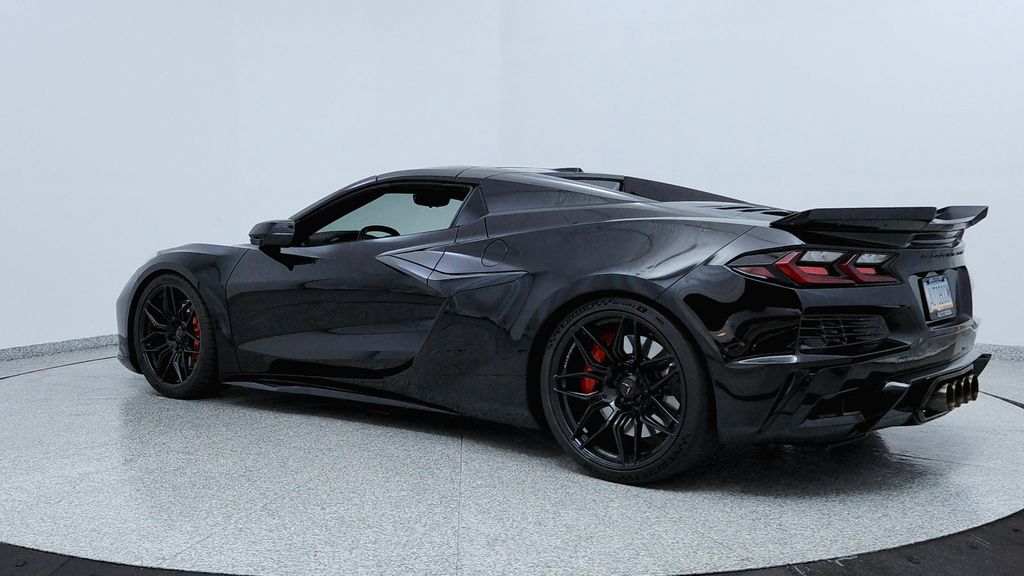 2023 Chevrolet Corvette Z06 3LZ photo 3