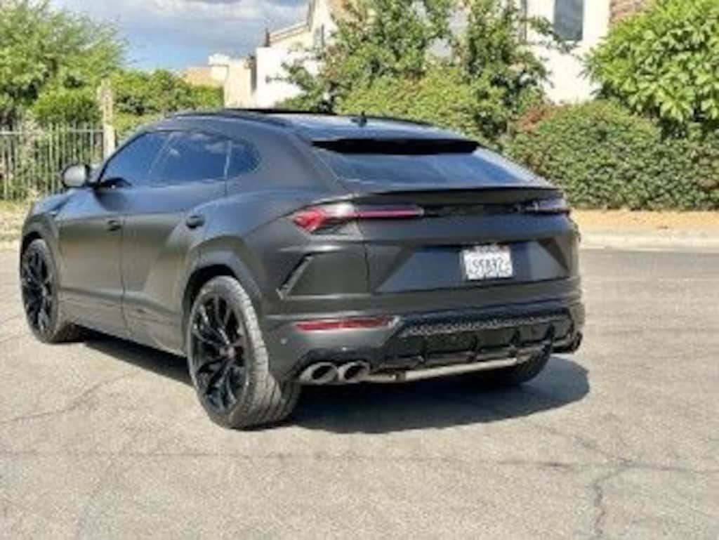 Used 2021 Lamborghini Urus SUV