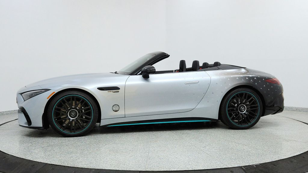 2024 Mercedes Benz SL AMG 63 photo 2