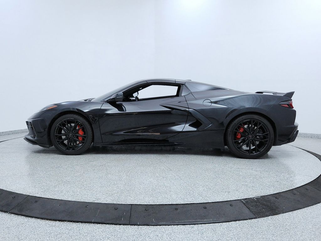 2024 Chevrolet Corvette Stingray 3LT photo 2