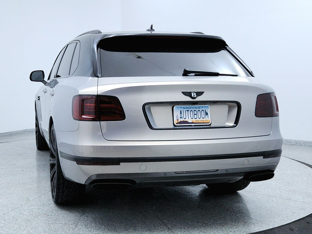 2017 Bentley Bentayga W12 photo 4