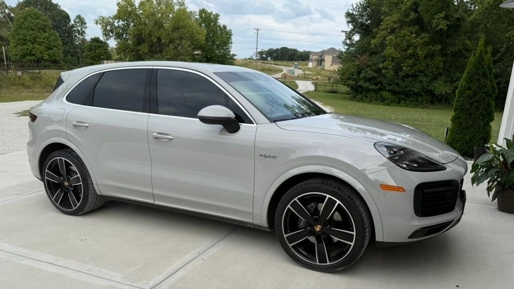 Used 2022 Porsche Cayenne E-Hybrid SUV