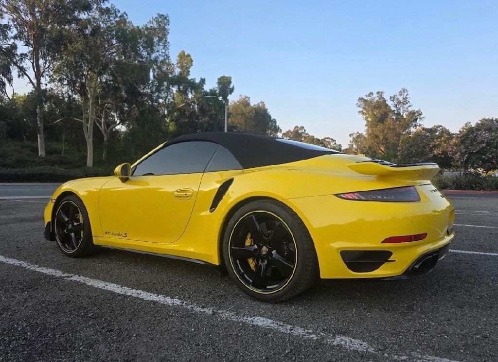 2016 Porsche 911 Turbo S Cabriolet photo 3