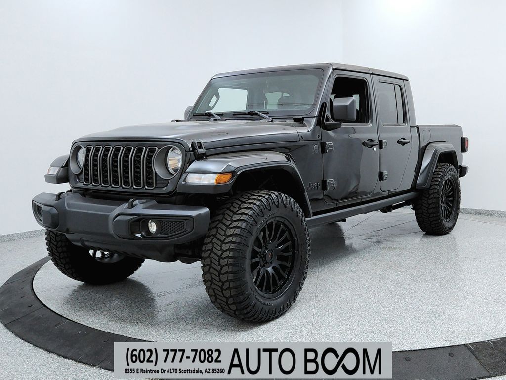 2025 Jeep Gladiator Nighthawk's photo