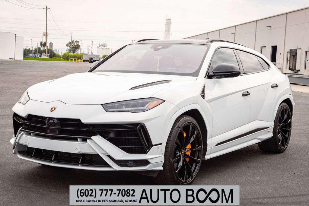 2023 Lamborghini Urus 4.0 V8 S's photo
