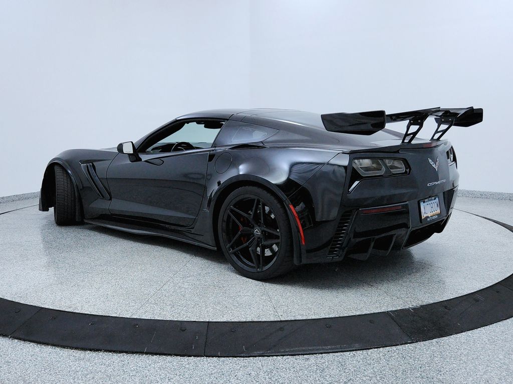 2016 Chevrolet Corvette Z06 1LZ photo 3