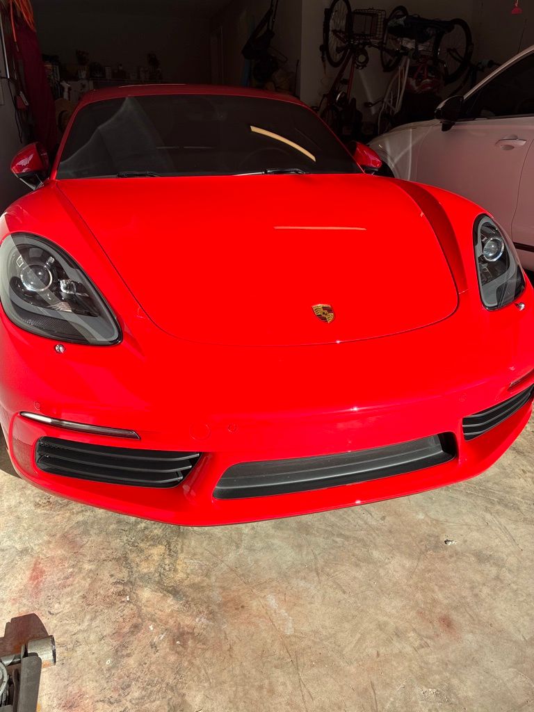 2020 Porsche Cayman T photo 3