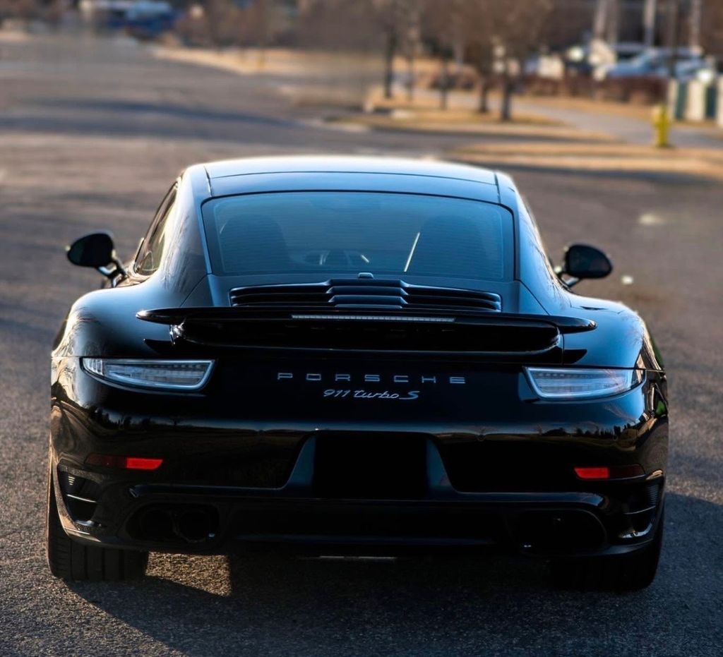 2014 Porsche 911 Turbo S photo 3