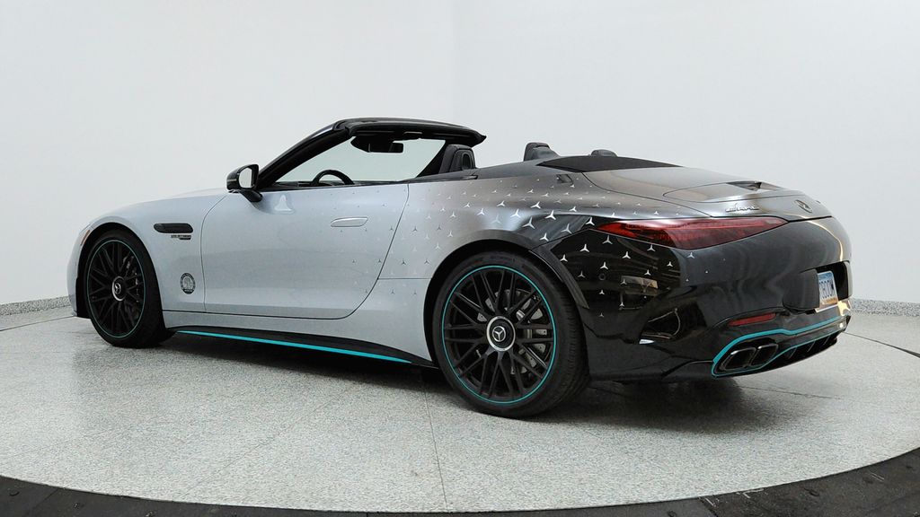 2024 Mercedes Benz SL AMG 63 photo 3