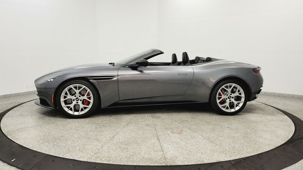 2019 Aston Martin DB11 2