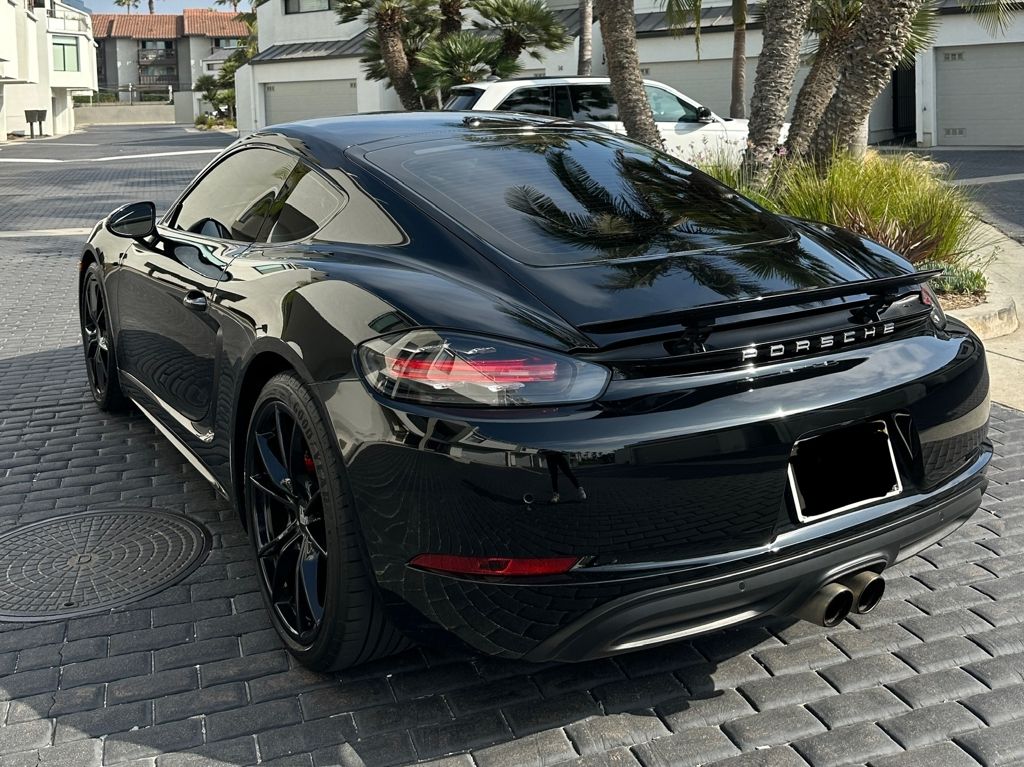 2019 Porsche Cayman S photo 3