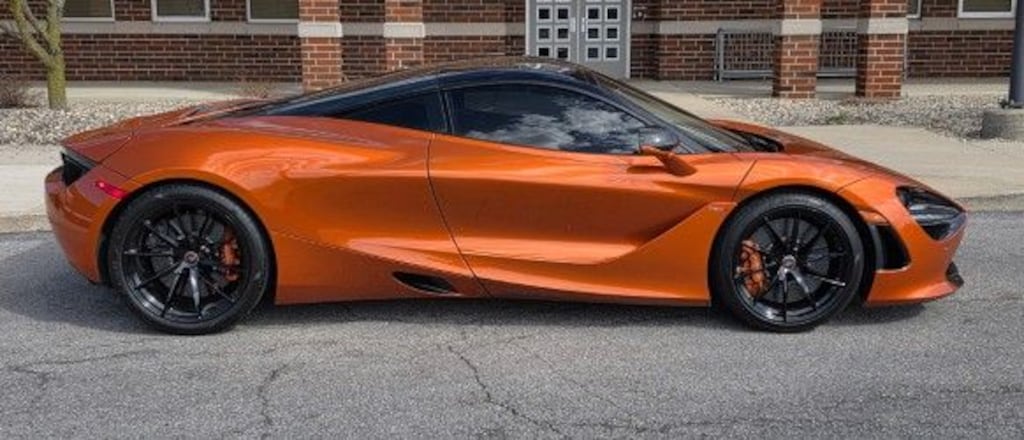 Used 2018 McLaren 720S Performance photo 43