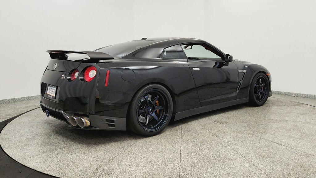 2014 Nissan GT-R Black Edition - Photo 5