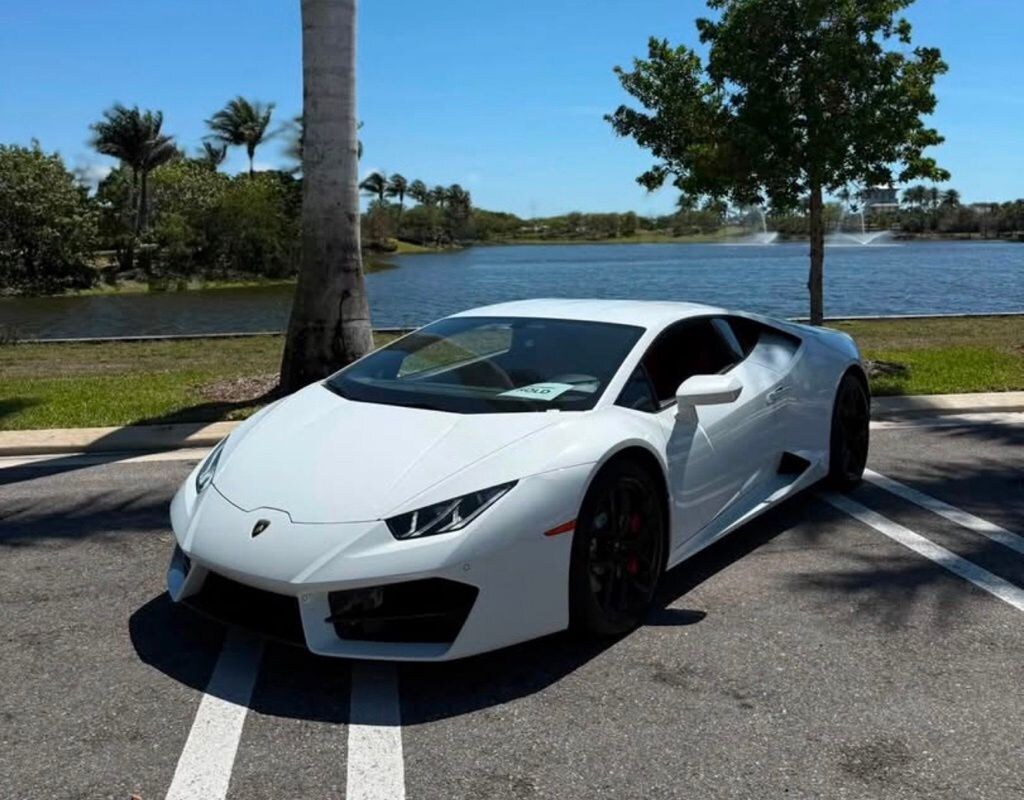 Used 2018 Lamborghini Huracan LP580-2 Coupe