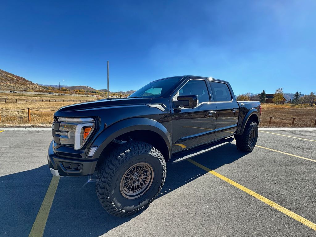 2024 Ford F-150 Raptor photo 3
