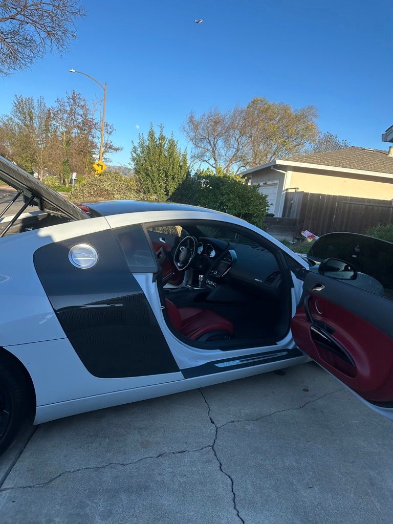 2012 Audi R8 4.2 photo 3