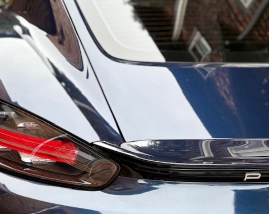2021 Porsche Cayman S photo 2