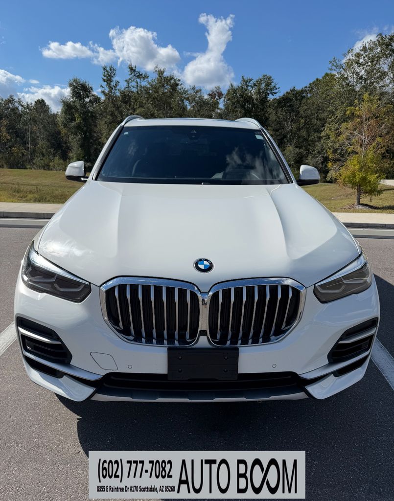 2022 BMW X5 40i's photo
