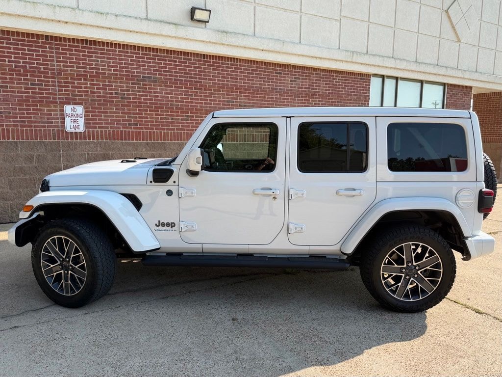 Used 2024 Jeep Wrangler 4xe High Altitude SUV