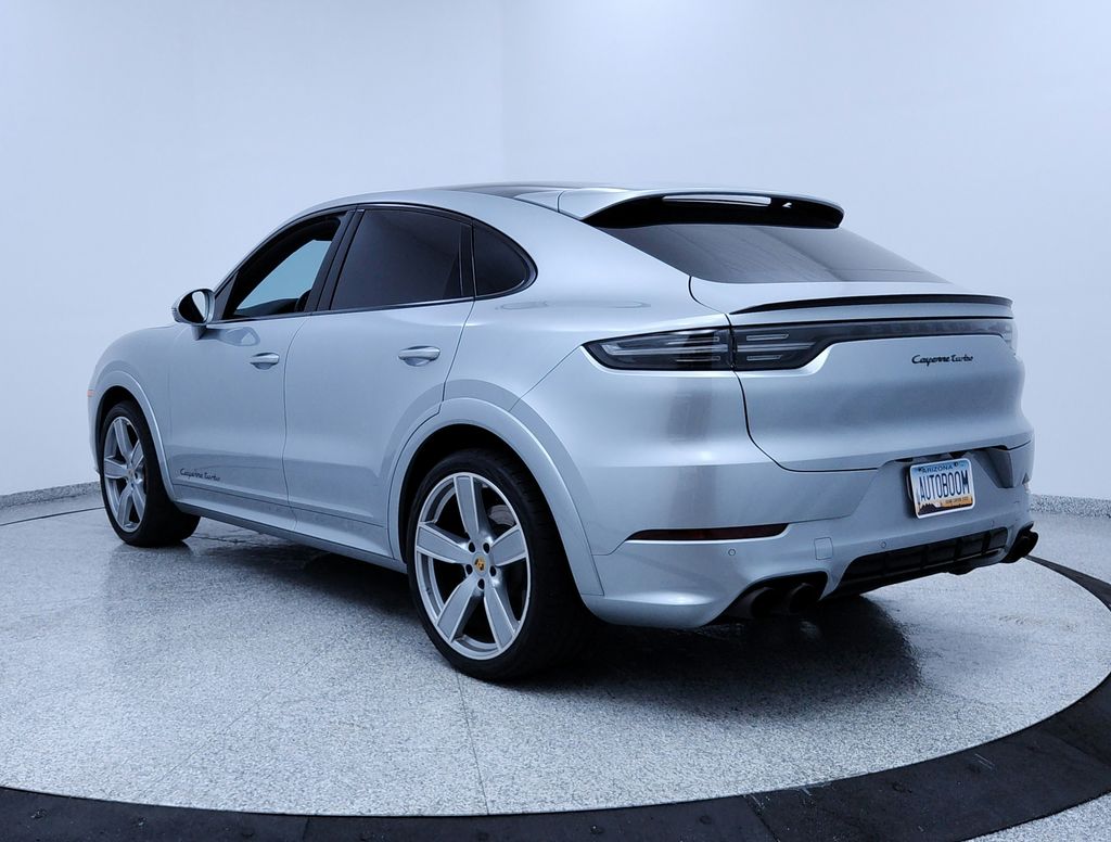 2021 Porsche Cayenne Turbo Coupe photo 3