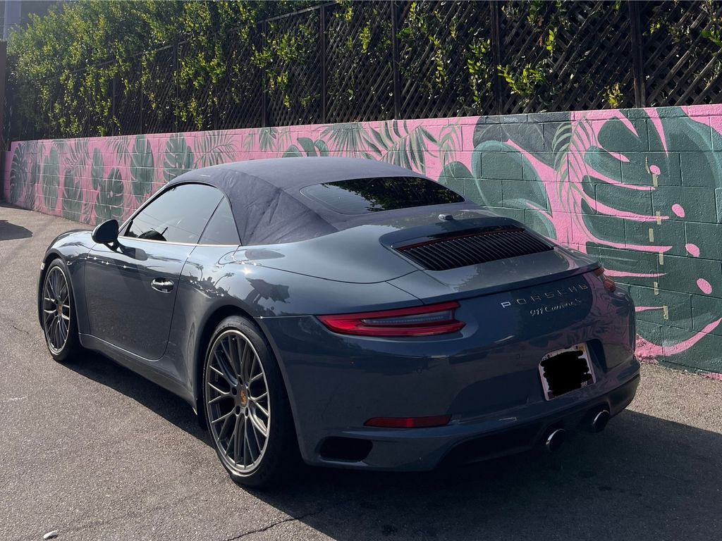 2017 Porsche 911 4S 4 GTS photo 3